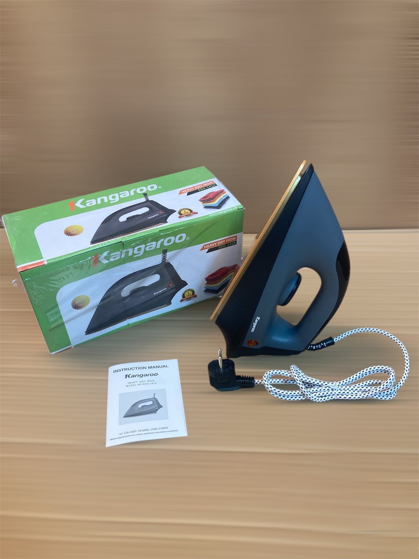 Kangaroo Ceramic Coated Soleplate Automatic Dry Iron 1200W