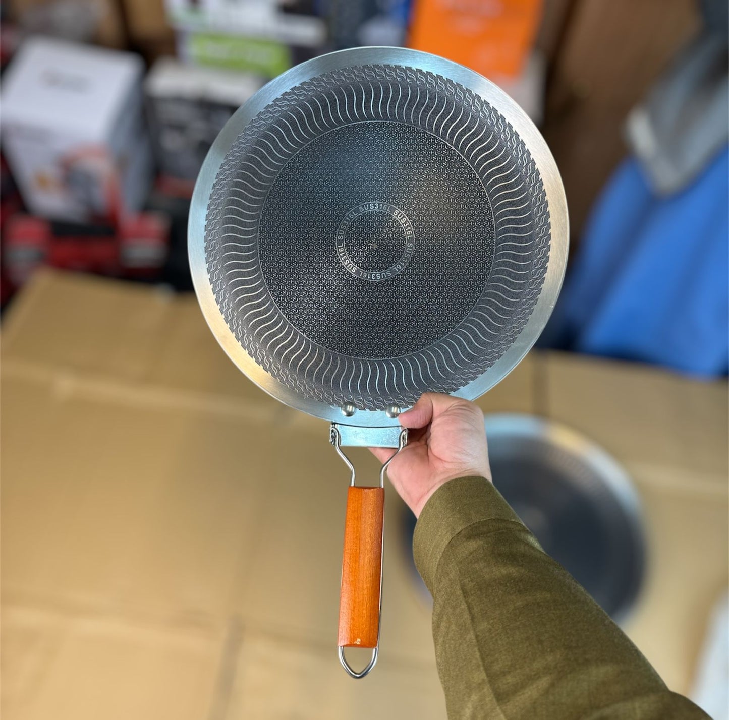 Foldable Handle Honeycomb Laser Coated Tawa